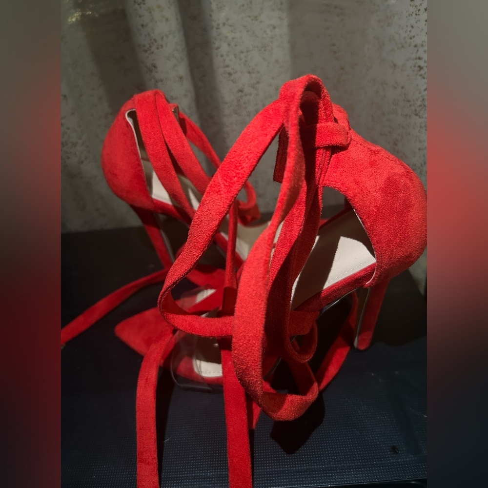 Red strap heels 7.5